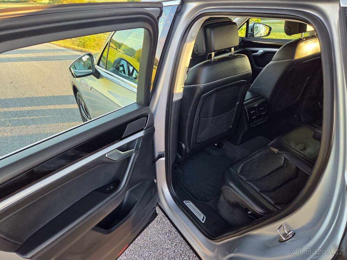 2018 Volkswagen TOUAREG - 14