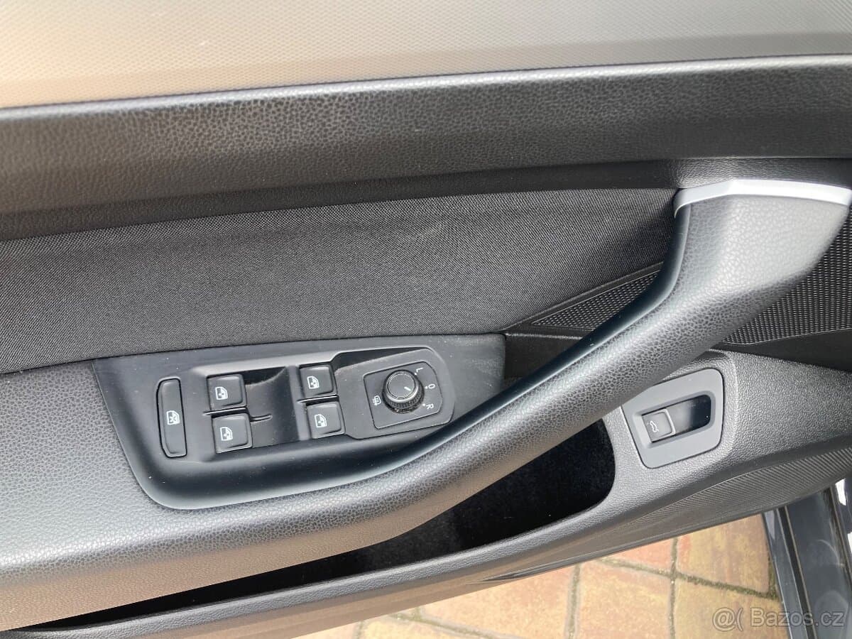 2015 Volkswagen PASSAT - 14