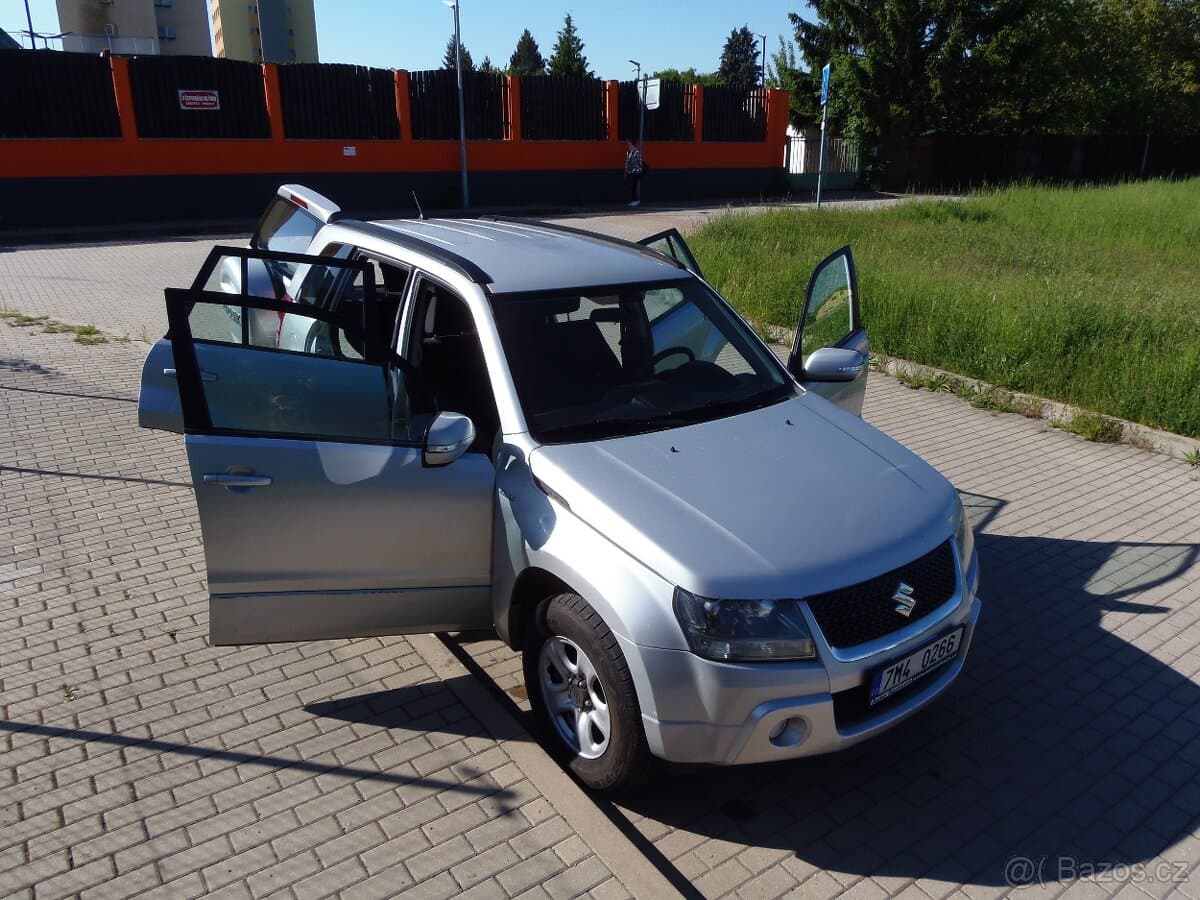 2009 Suzuki GRAND - 14