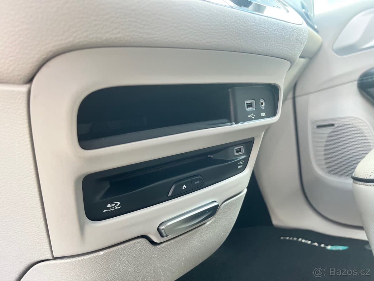2018 Chrysler PACIFICA - 14