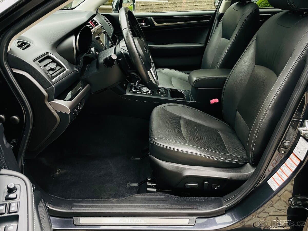2017 Subaru OUTBACK - 14