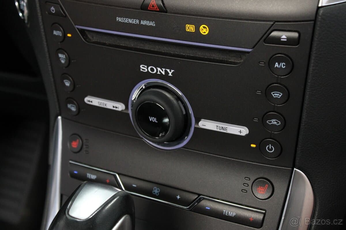 2015 Ford GALAXY - 14