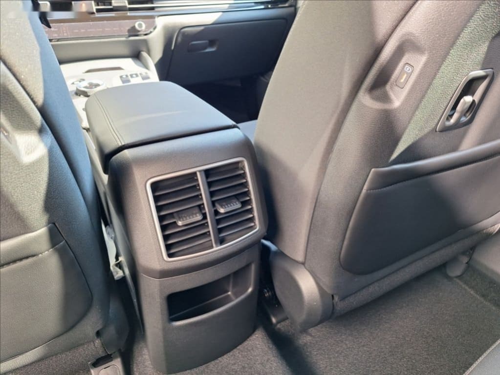 2025 Kia SPORTAGE - 14