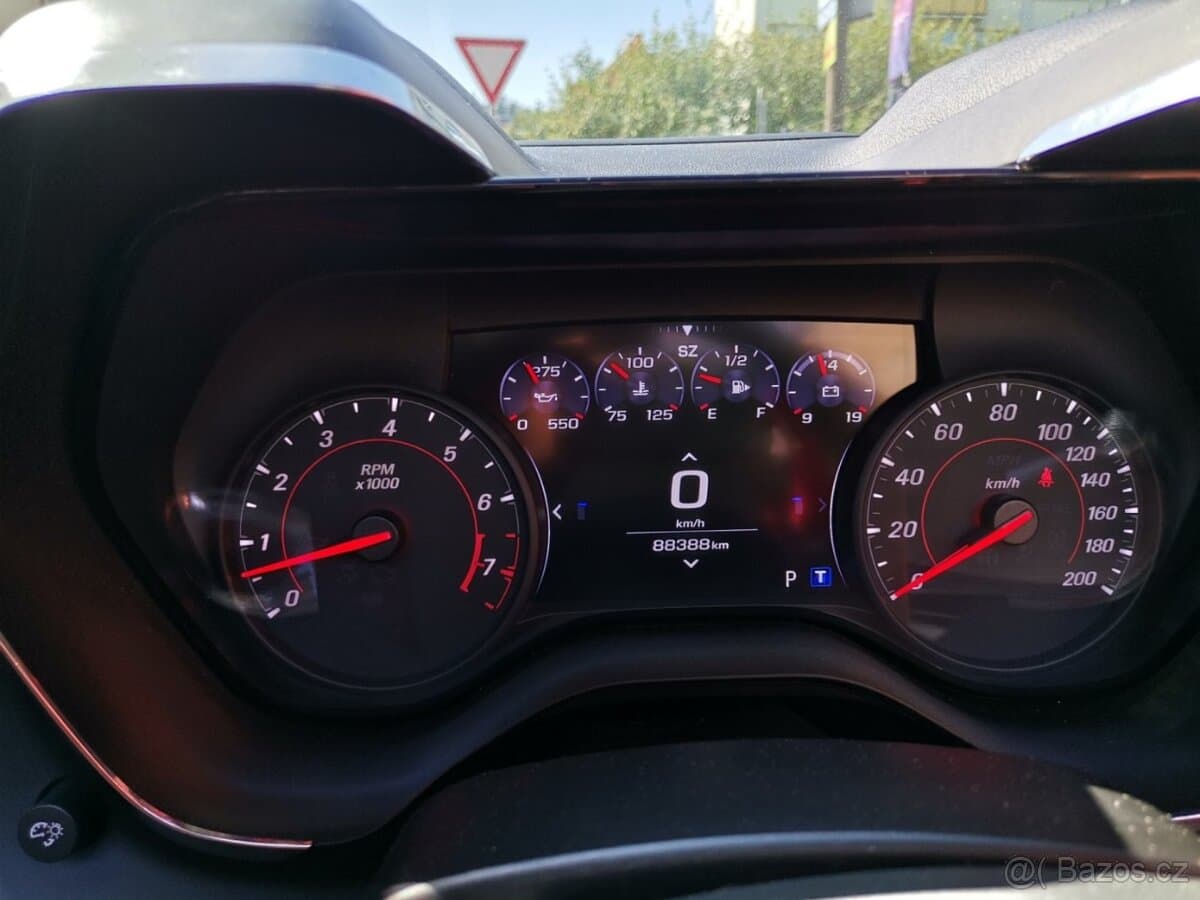 2019 Chevrolet CAMARO - 14