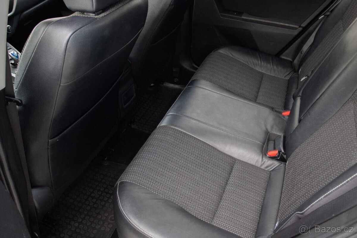 2014 Toyota AURIS - 14