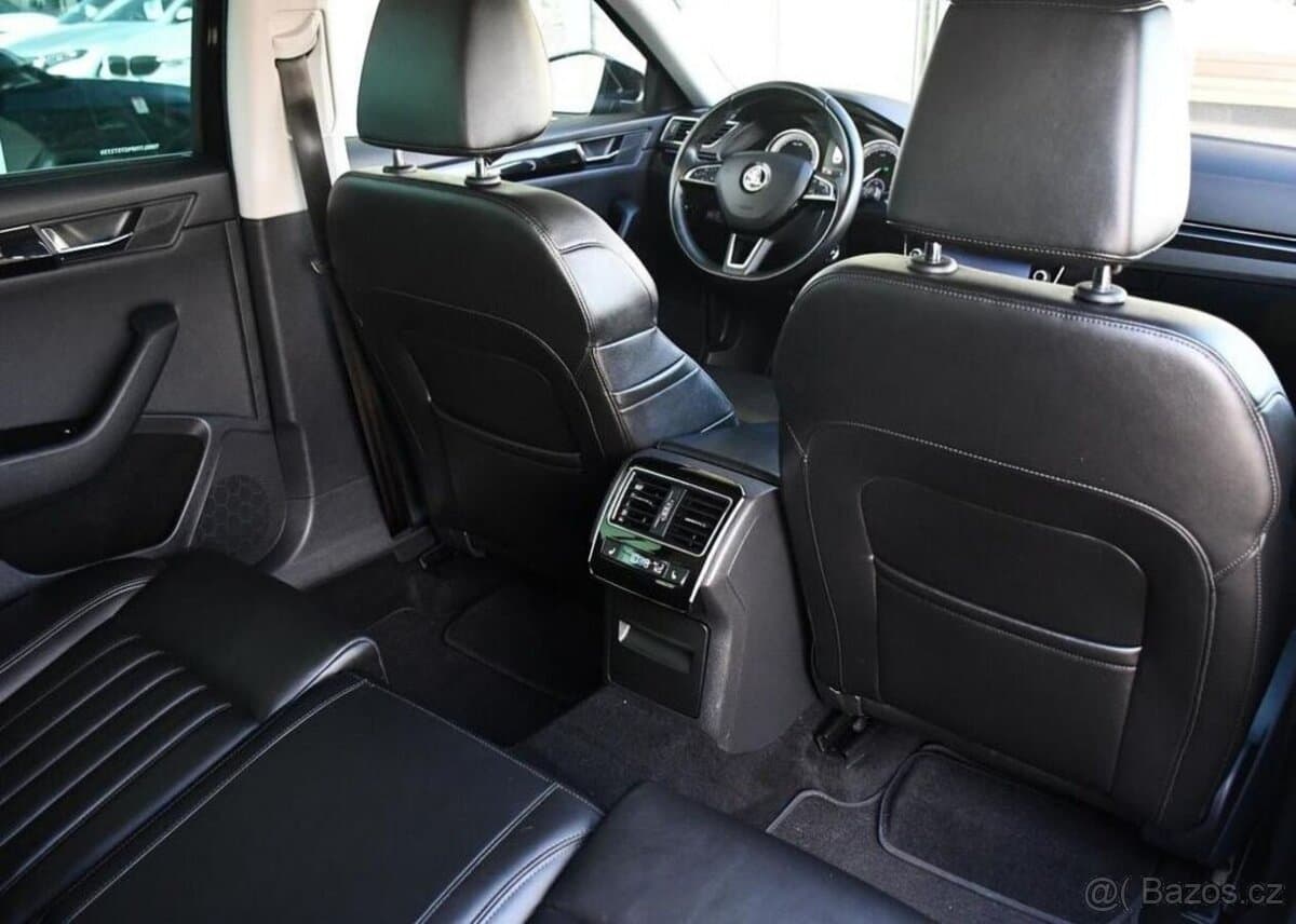 2018 Škoda SUPERB - 14