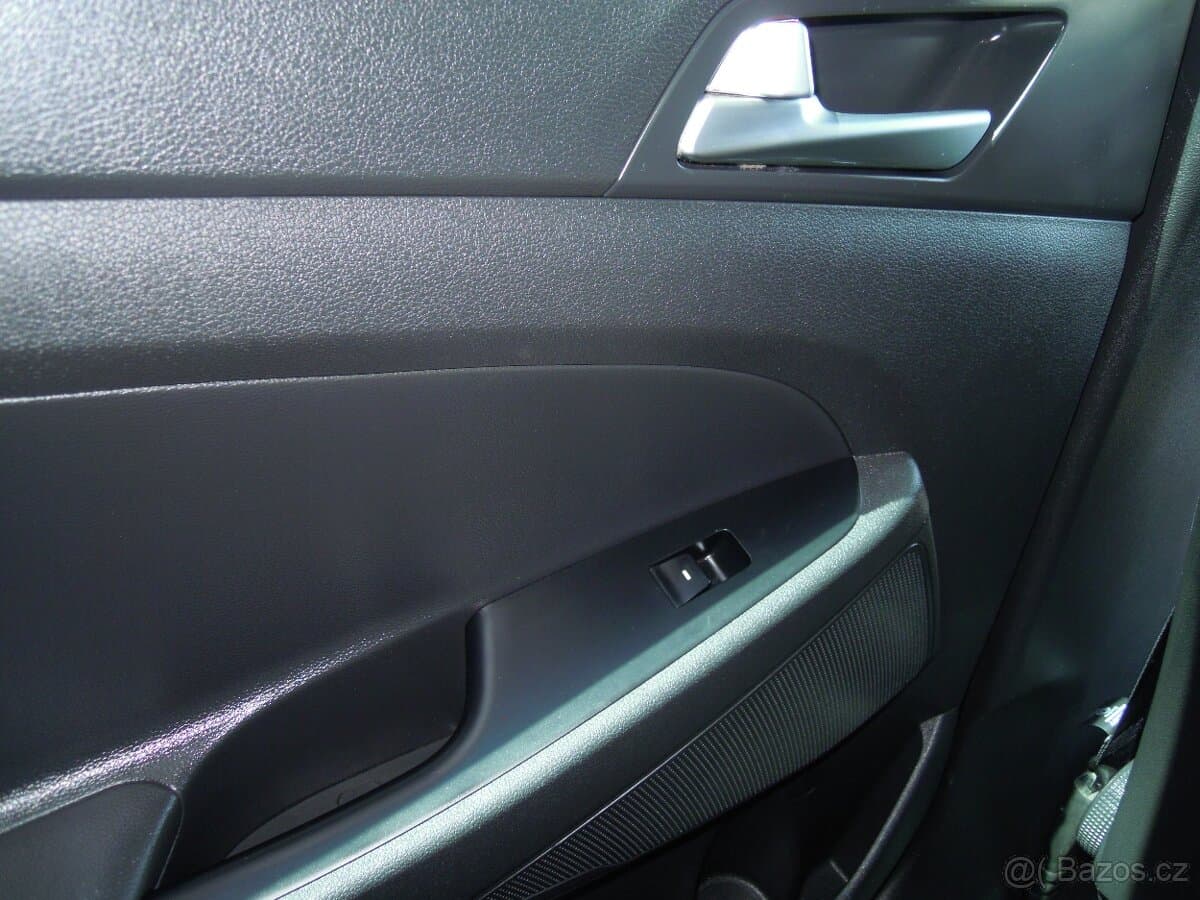 2016 Hyundai TUCSON - 14