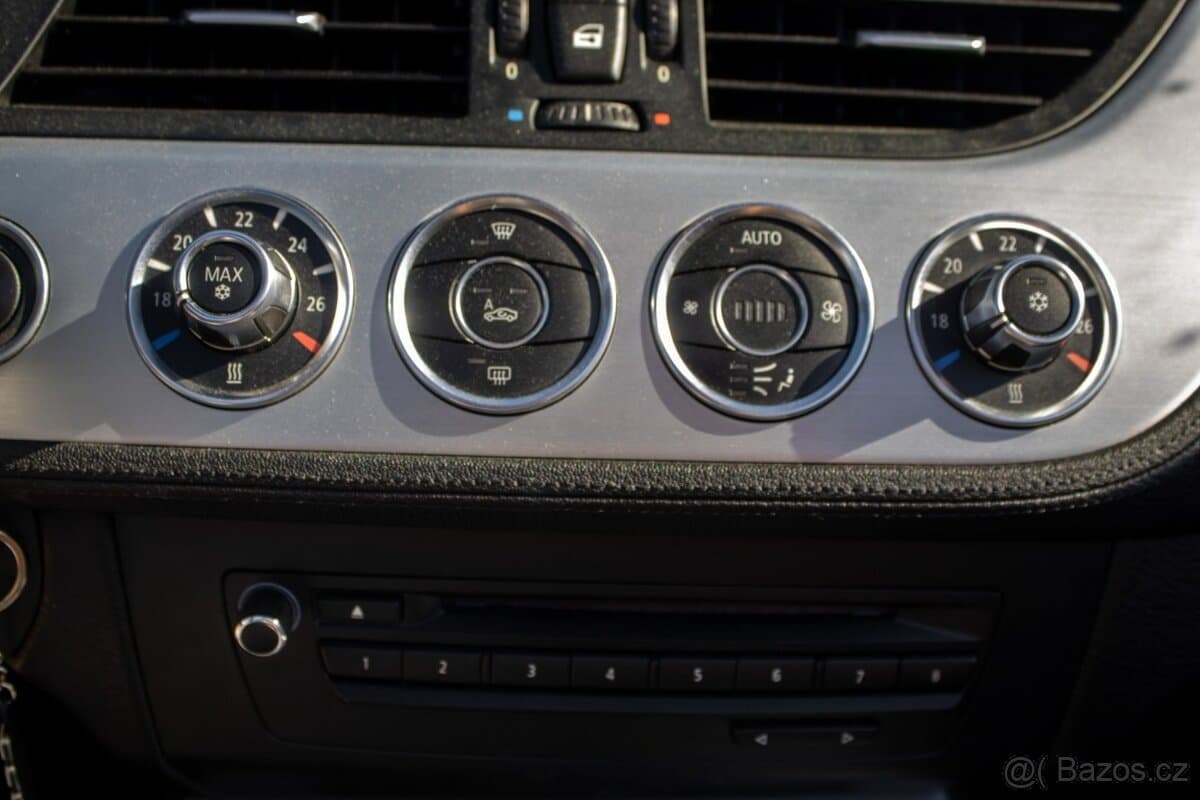 2011 BMW Z4 - 14