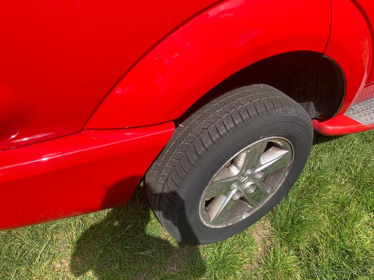 2004 Dodge DURANGO - 14