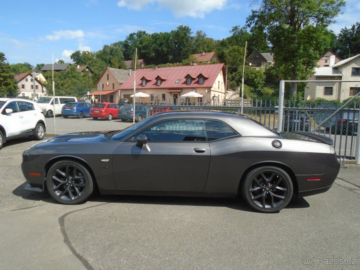 2021 Dodge CHALLENGER - 14