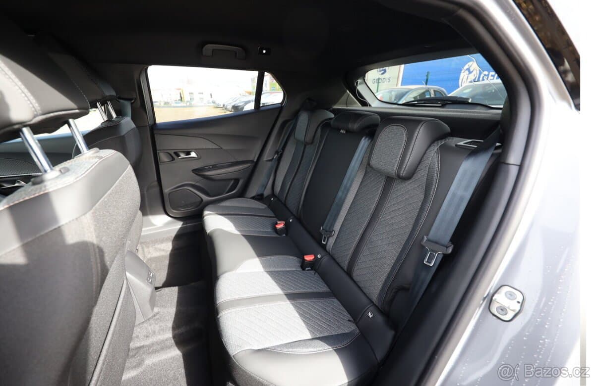 2008 Peugeot 2008 - 14