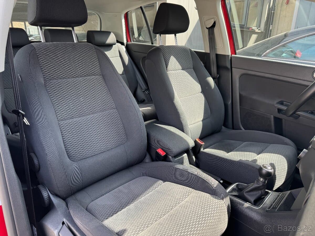 2011 Volkswagen GOLF - 14