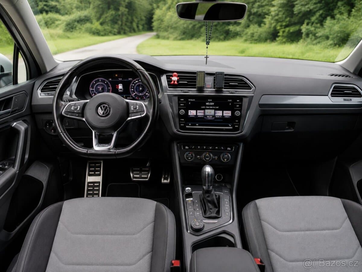 2017 Volkswagen TIGUAN - 14