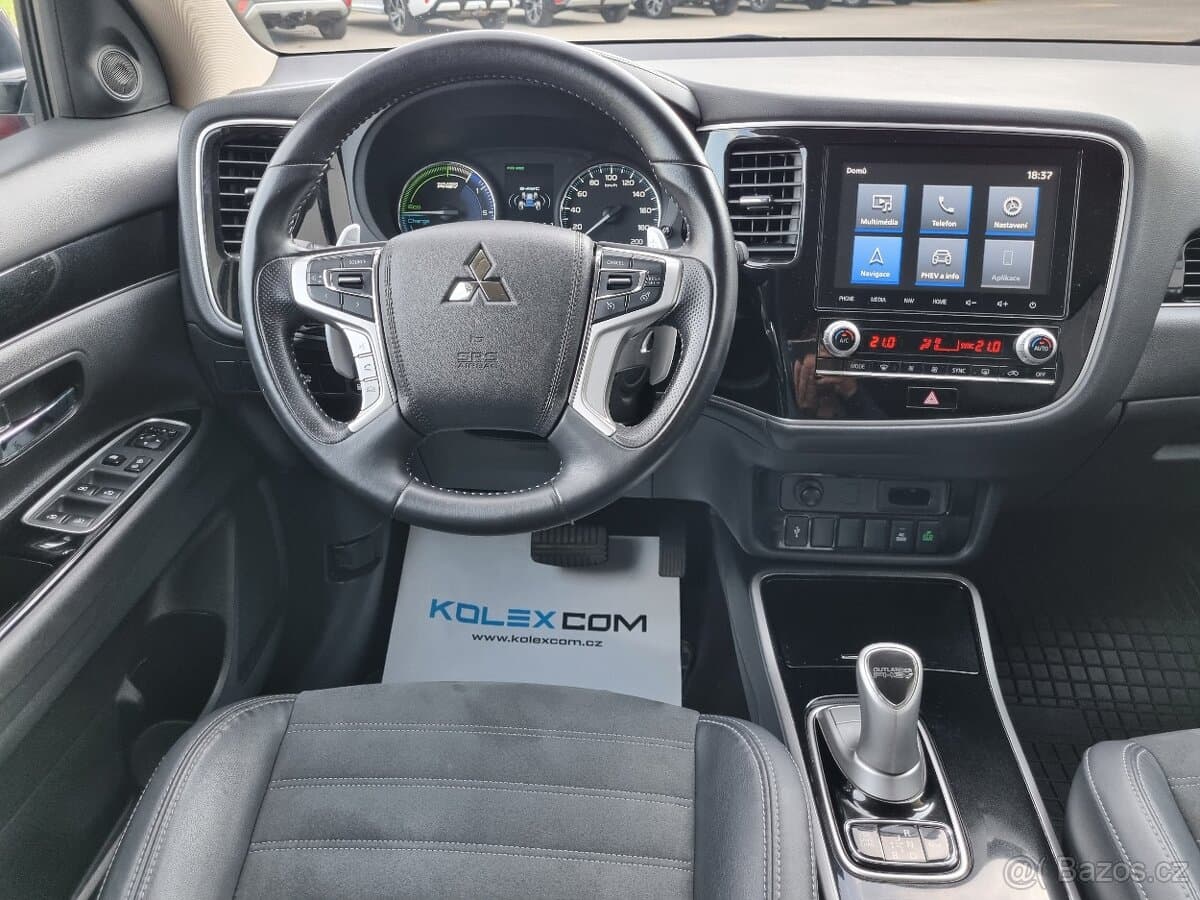2021 Mitsubishi OUTLANDER - 14