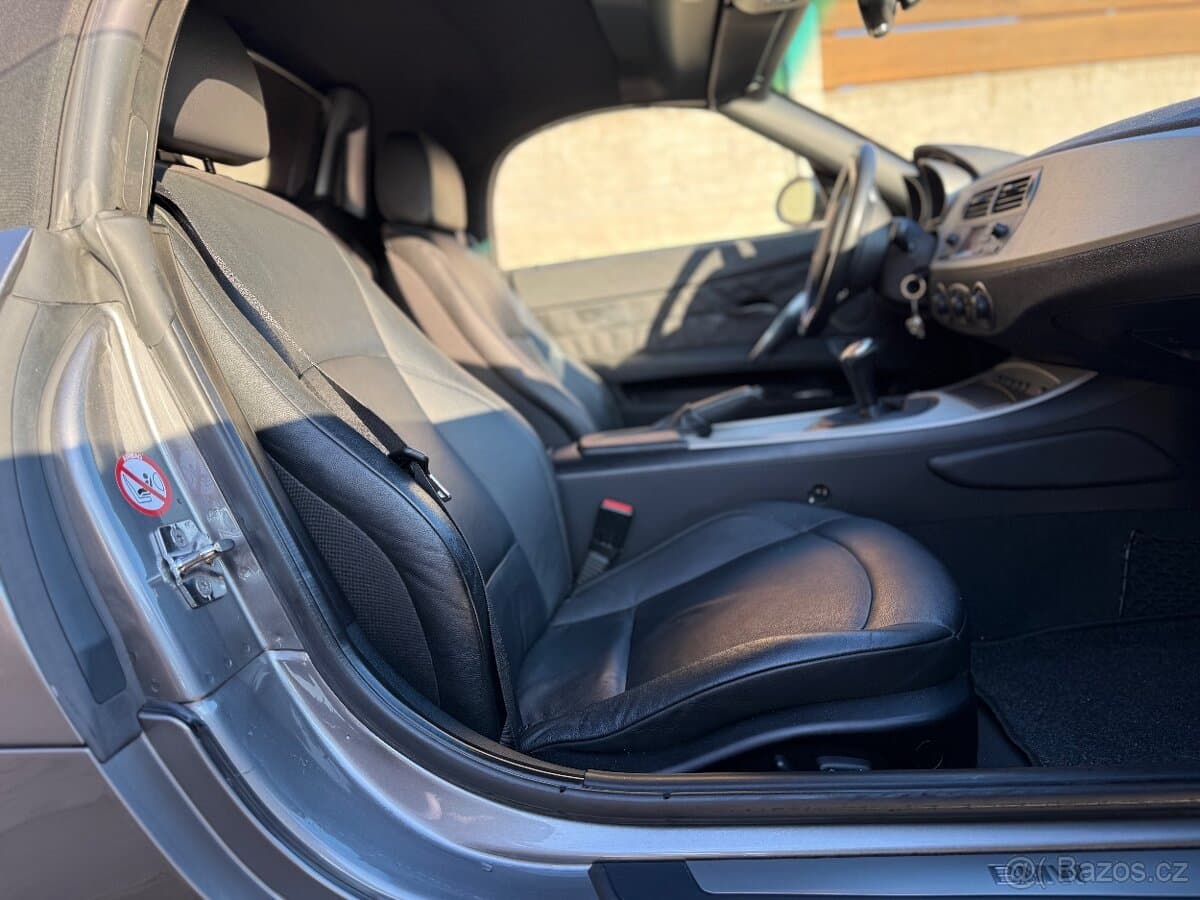 2003 BMW Z4 - 14