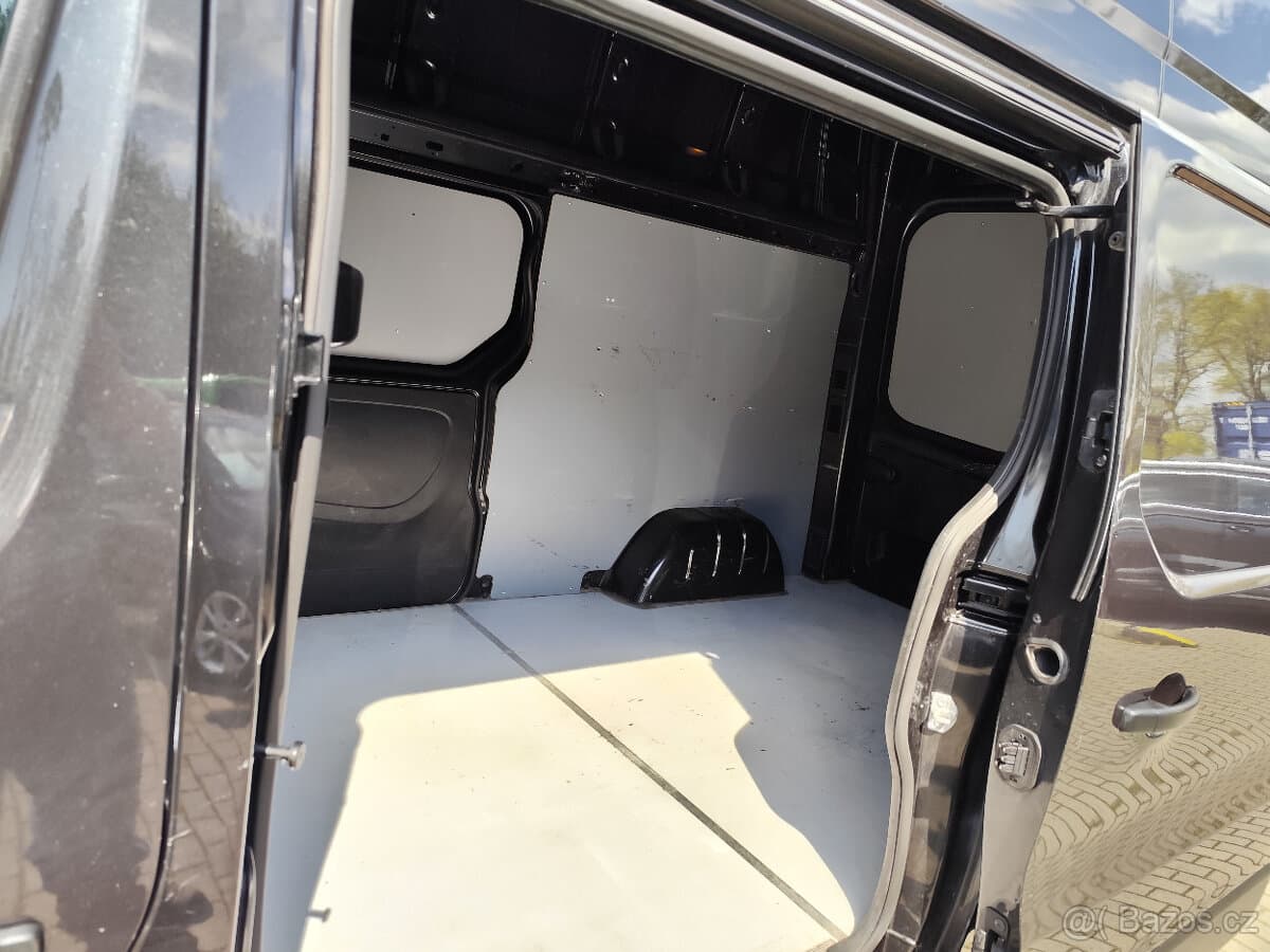 2019 Renault TRAFIC - 14