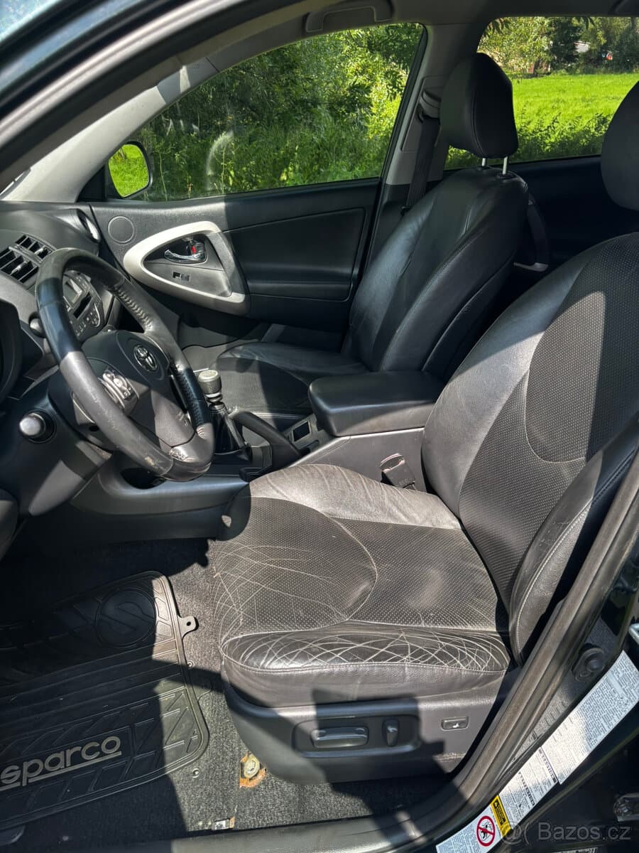 2006 Toyota RAV4 - 14
