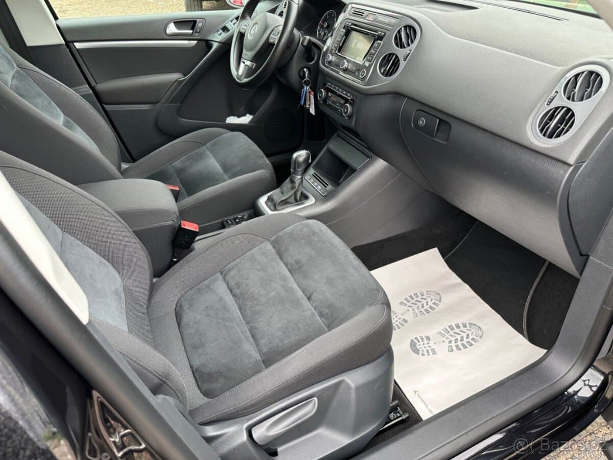 2015 Volkswagen TIGUAN - 14