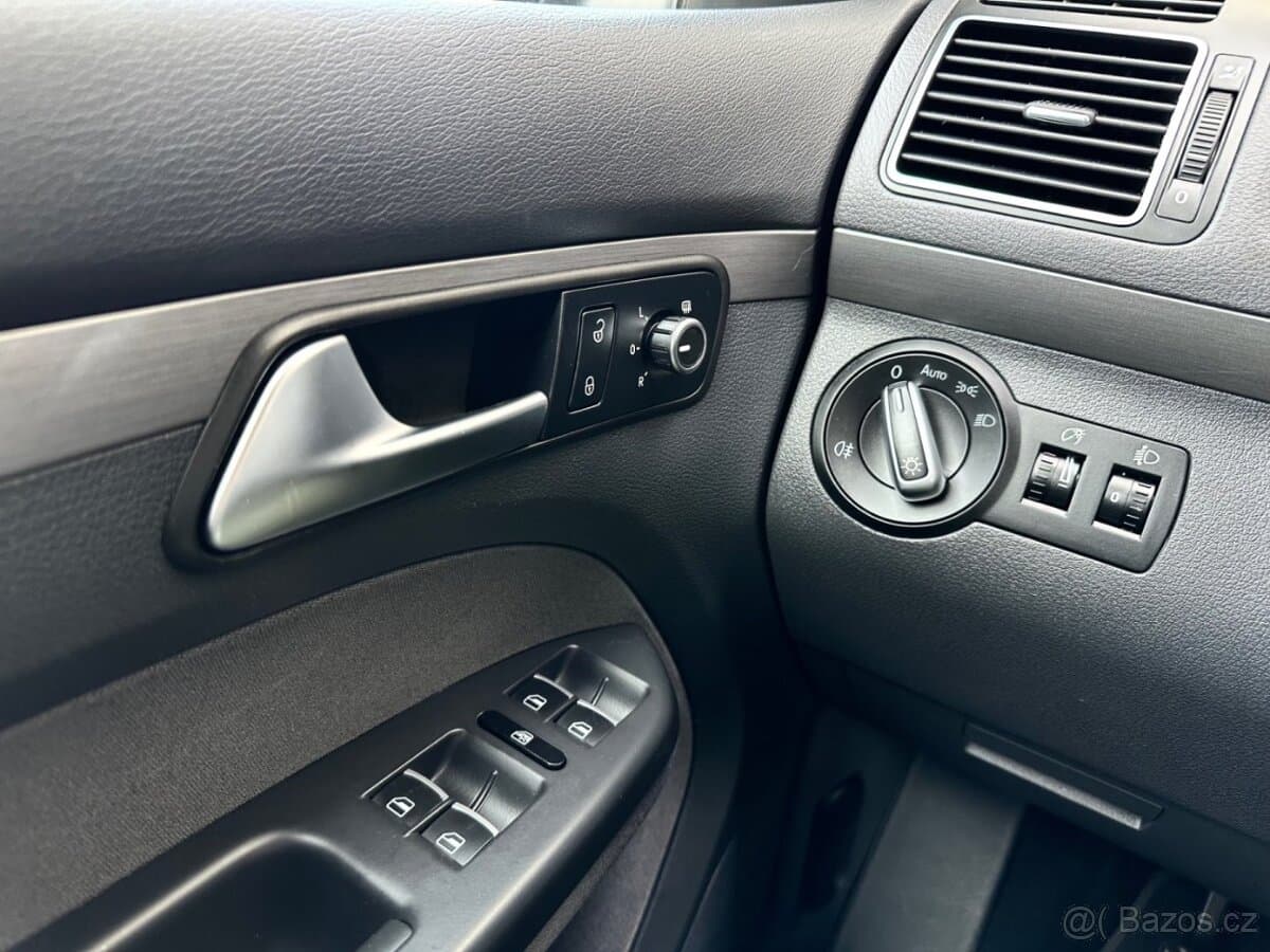 2011 Volkswagen TOURAN - 14