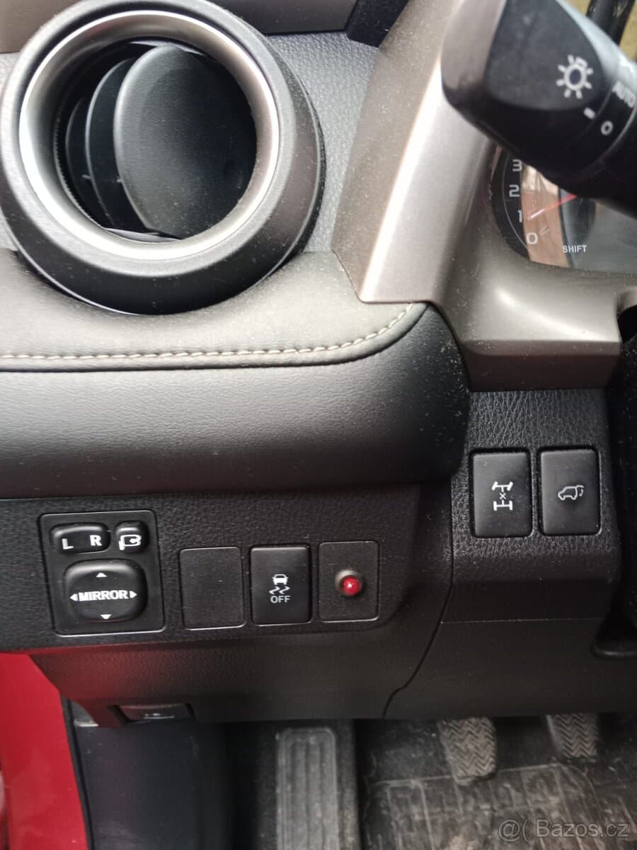 2014 Toyota RAV4 - 14