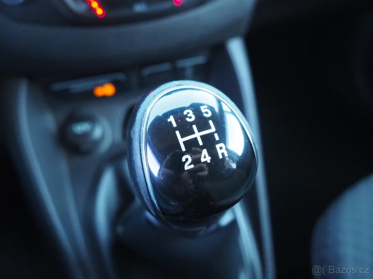 2015 Ford TOURNEO - 14