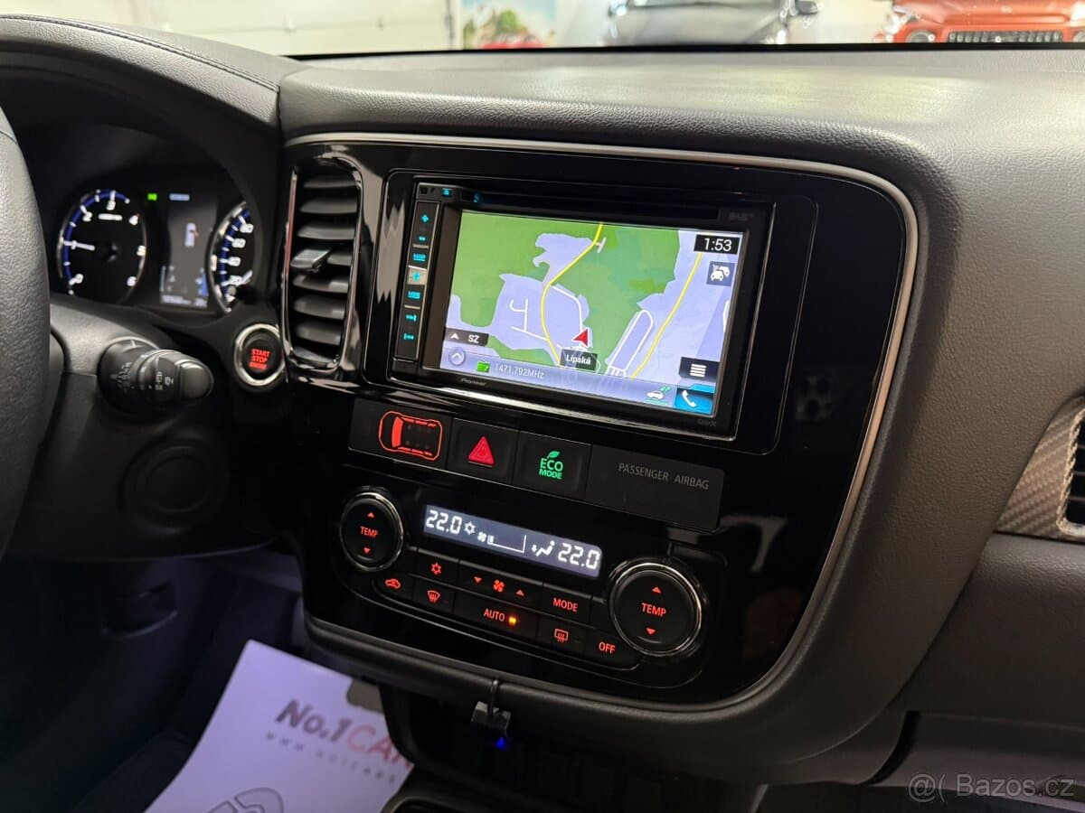 2017 Mitsubishi OUTLANDER - 14