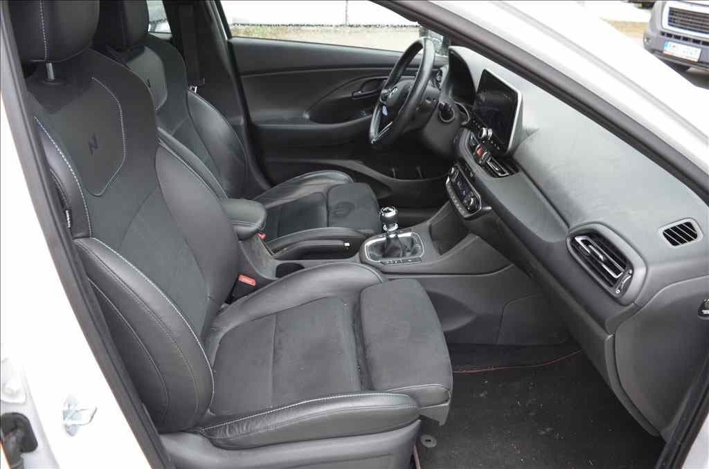 2022 Hyundai i30 - 14
