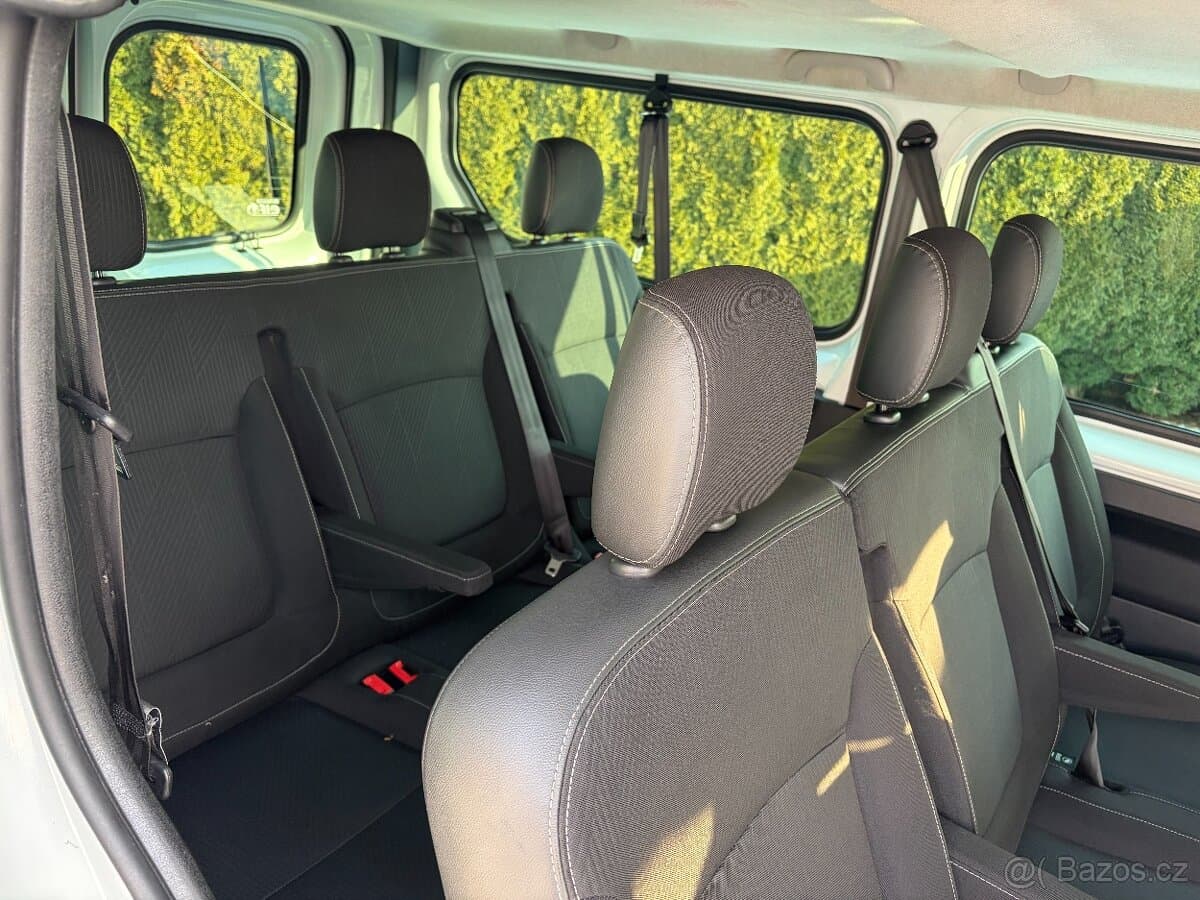 2017 Renault TRAFIC - 14