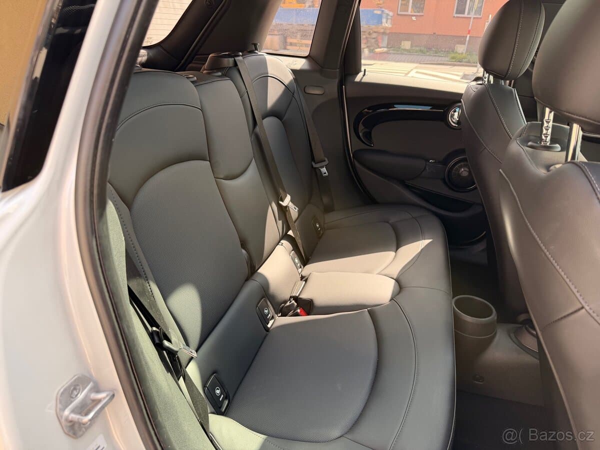 2020 Mini COOPER S - 14