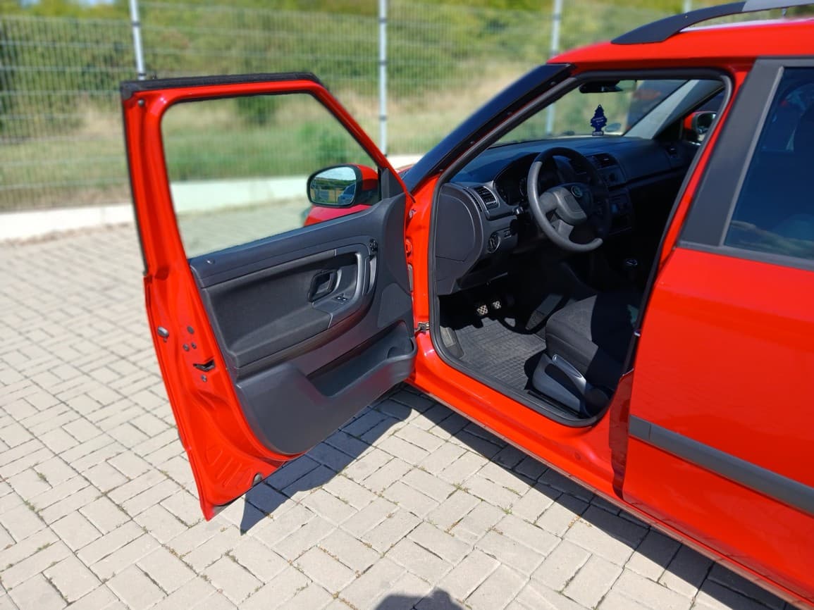 2013 Škoda FABIA - 14