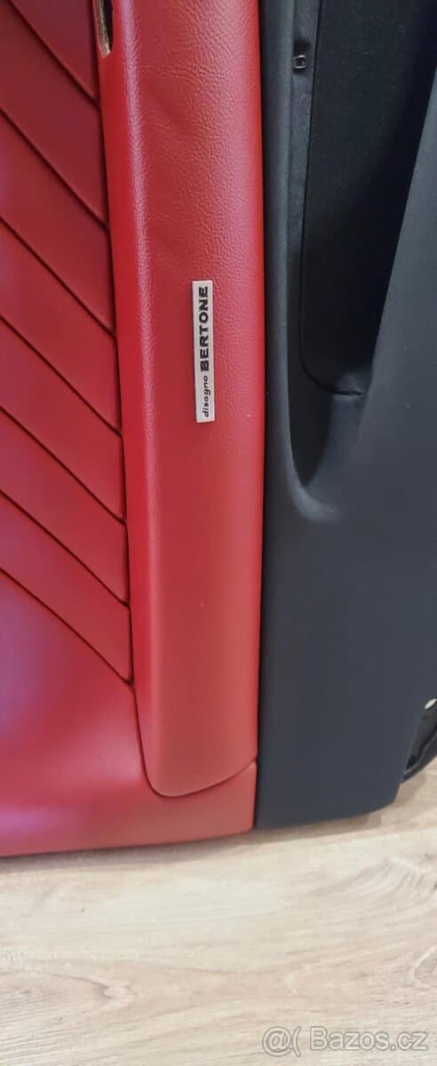 2004 Alfa Romeo GT - 14