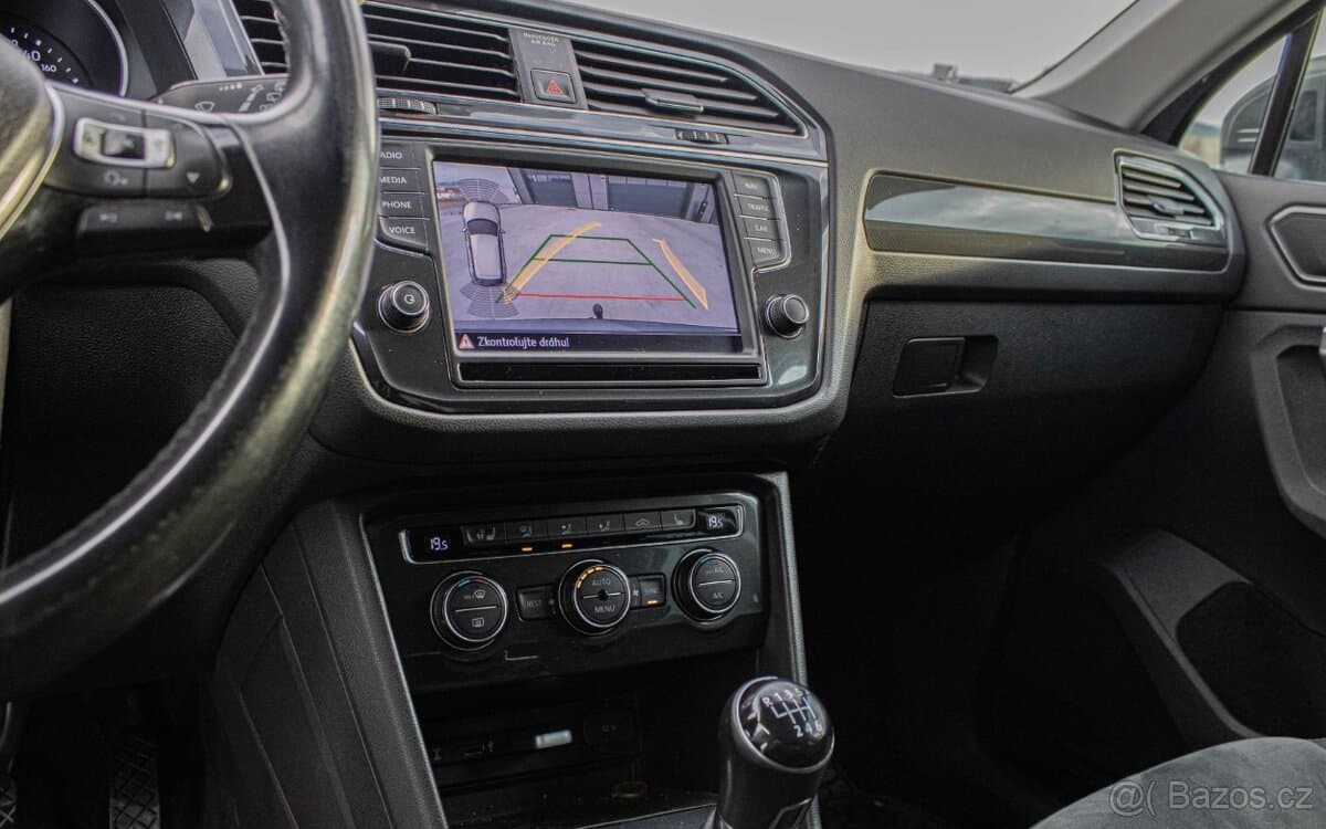 2017 Volkswagen TIGUAN - 14