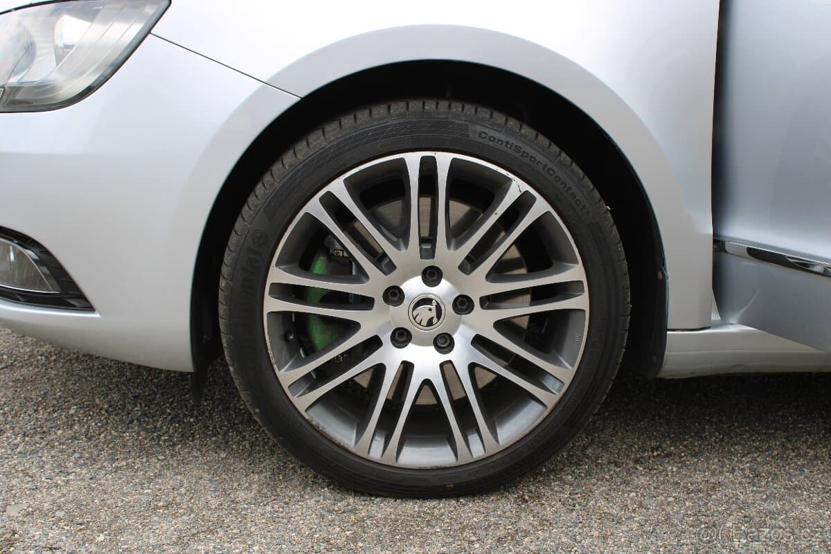 2014 Škoda SUPERB - 14