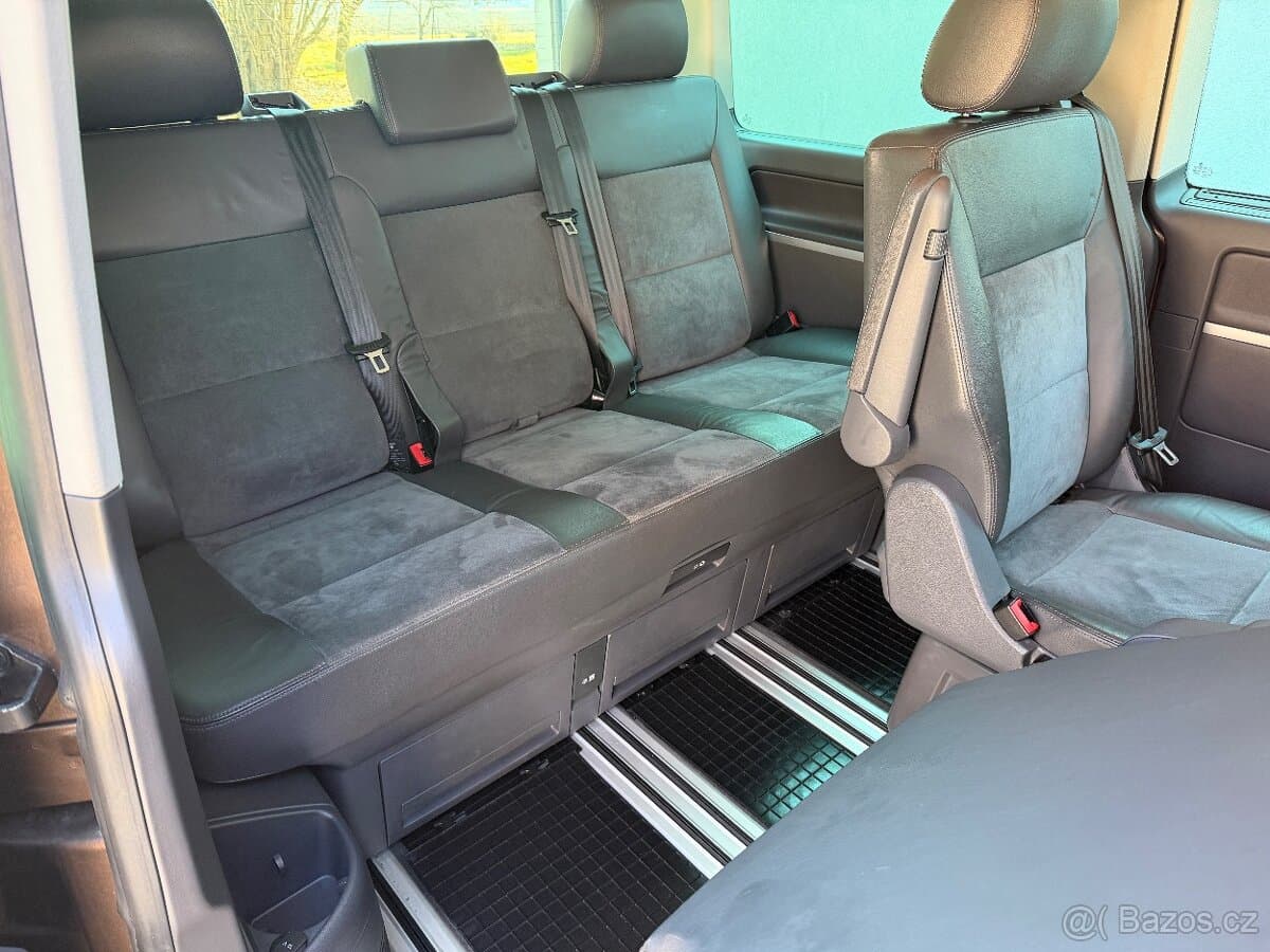 2012 Volkswagen MULTIVAN - 14