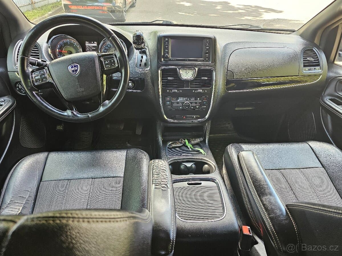 2014 Lancia VOYAGER - 14