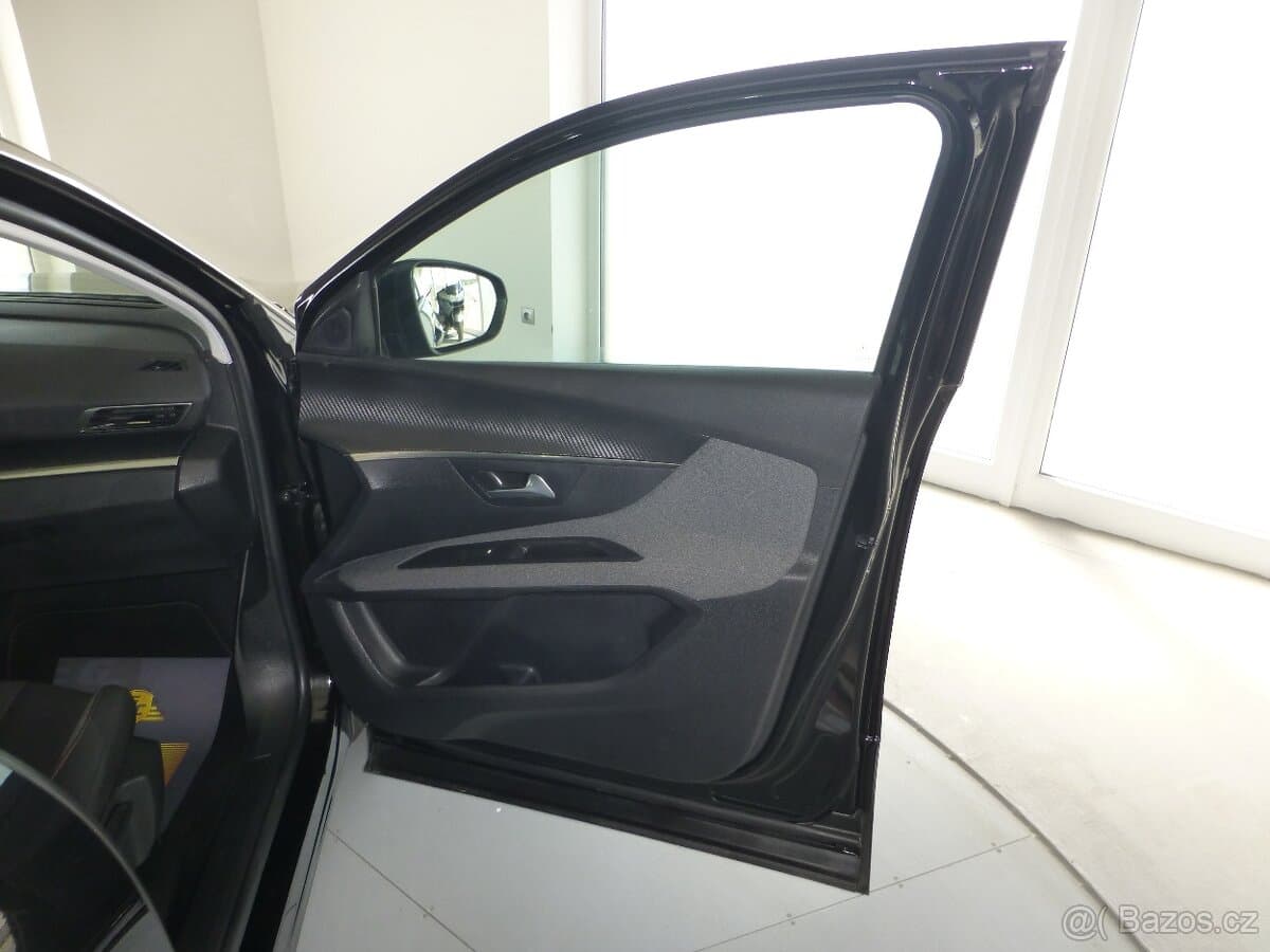 2022 Peugeot 5008 - 15
