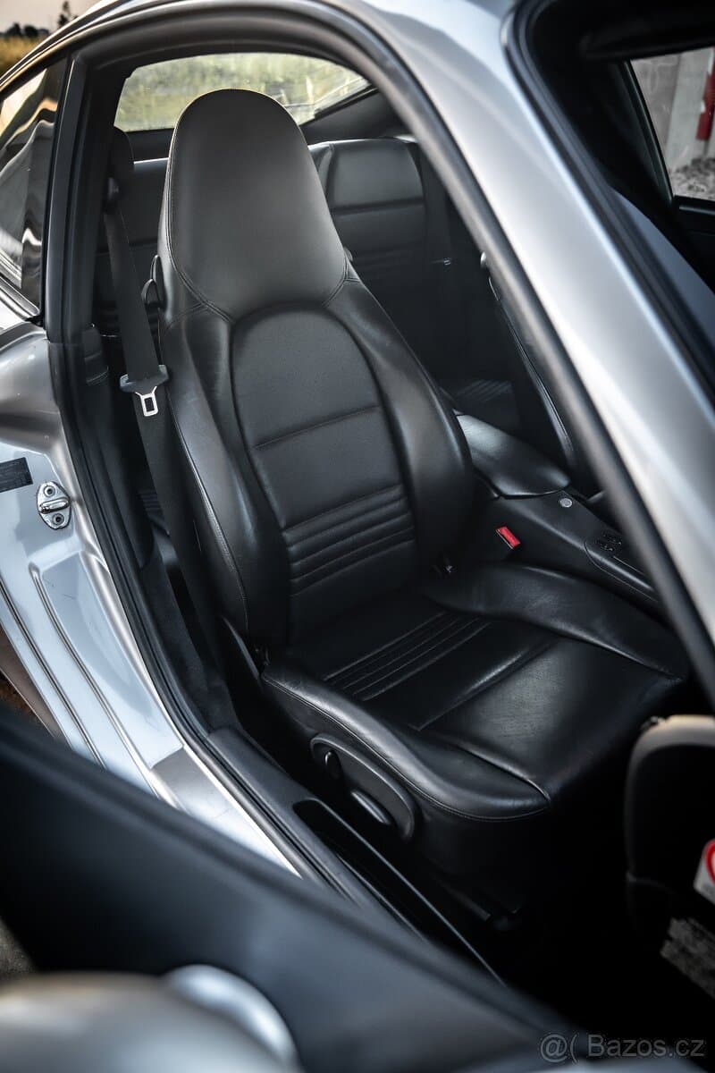 2001 Porsche 911 - 15