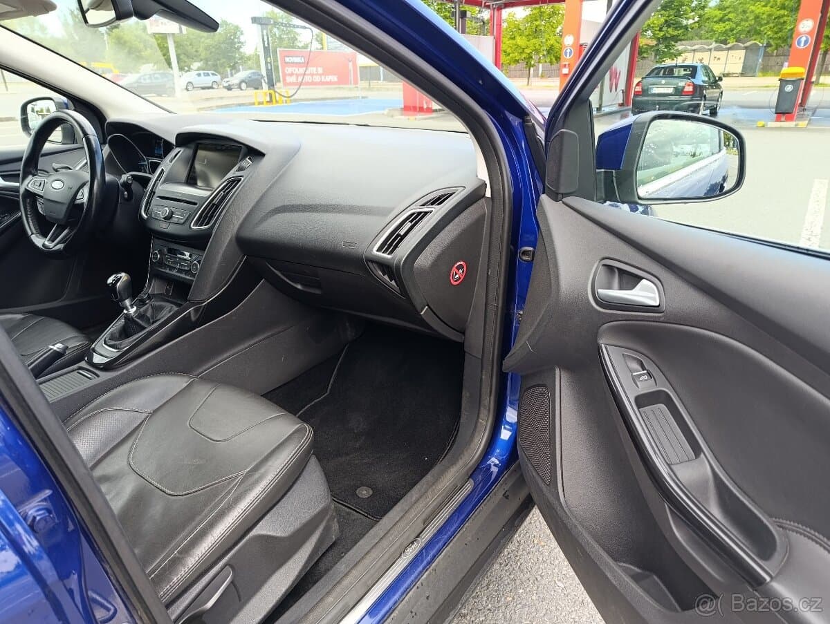2016 Ford FOCUS - 15