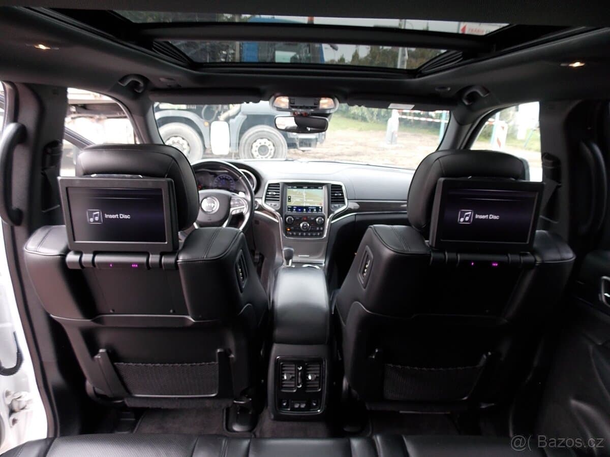 2018 Jeep CHEROKEE - 15