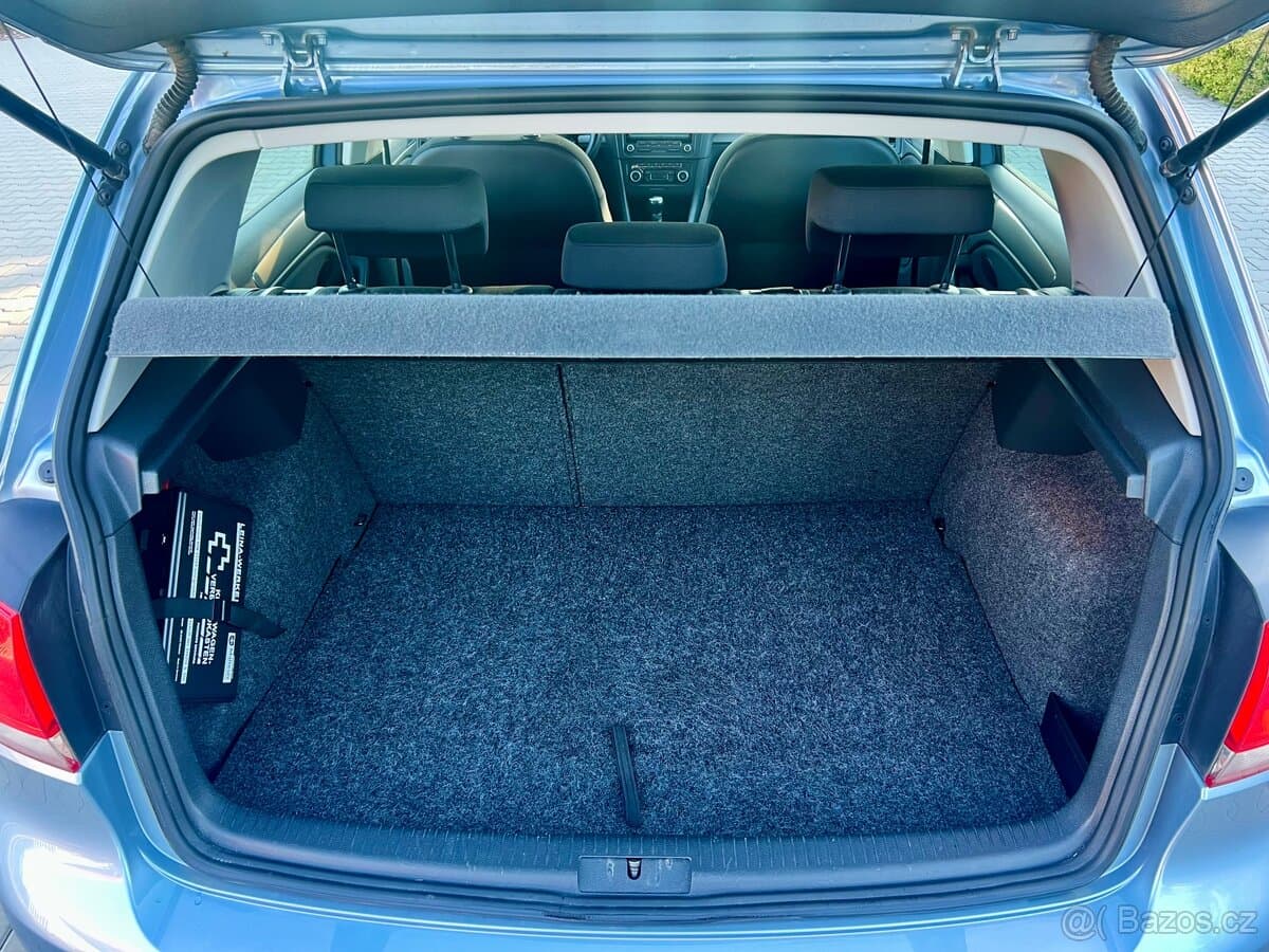 2011 Volkswagen GOLF - 15