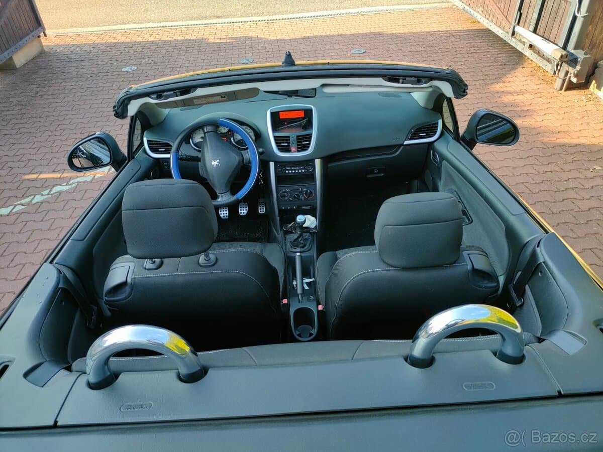2009 Peugeot 207 - 15
