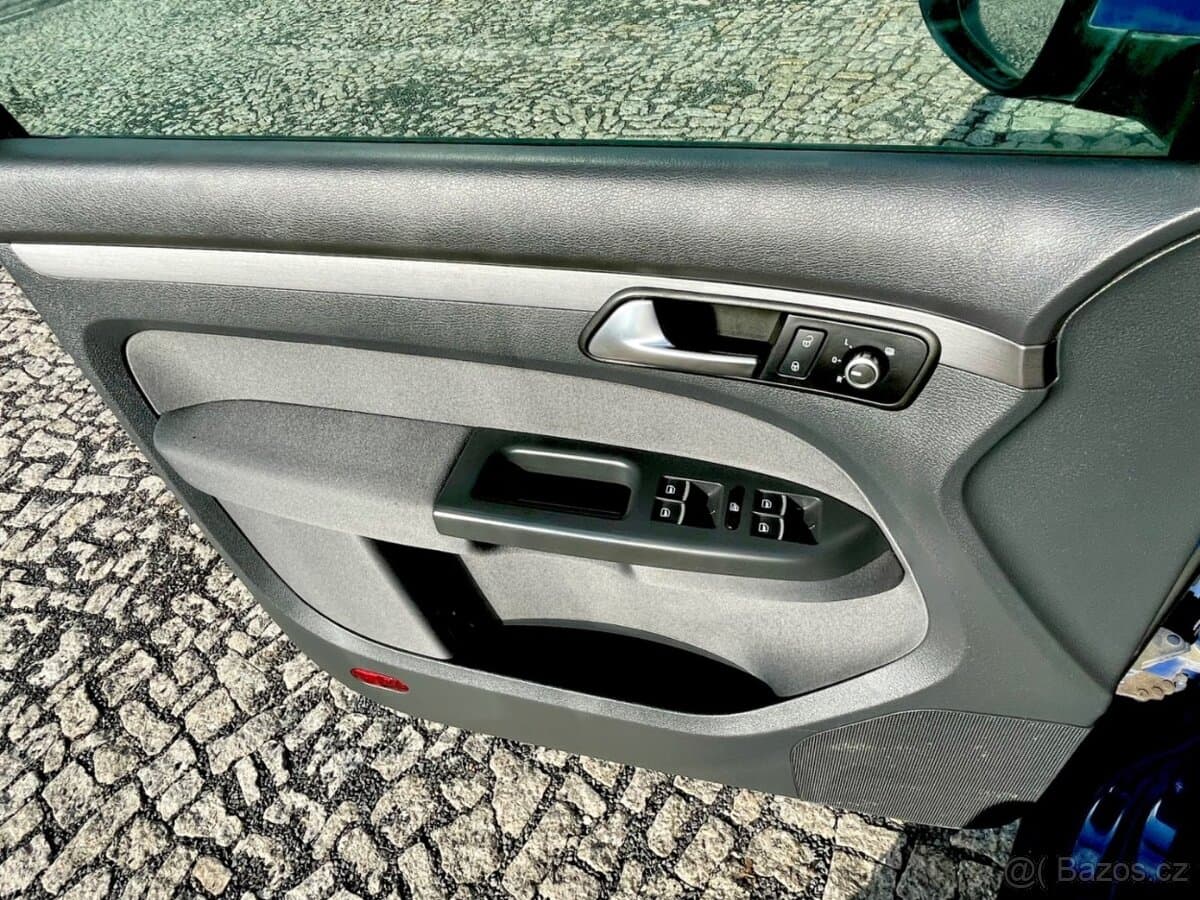 2011 Volkswagen TOURAN - 15