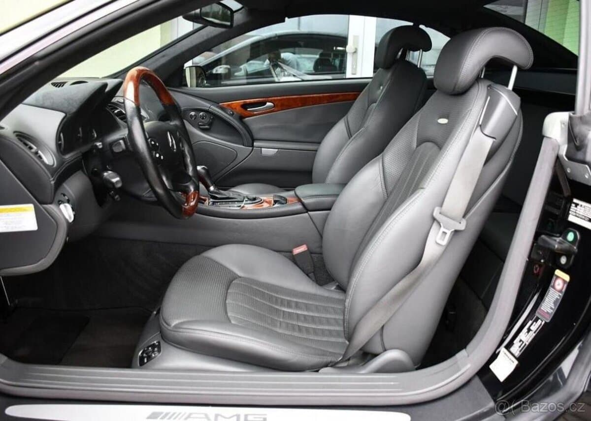 2005 Mercedes-Benz SL - 15