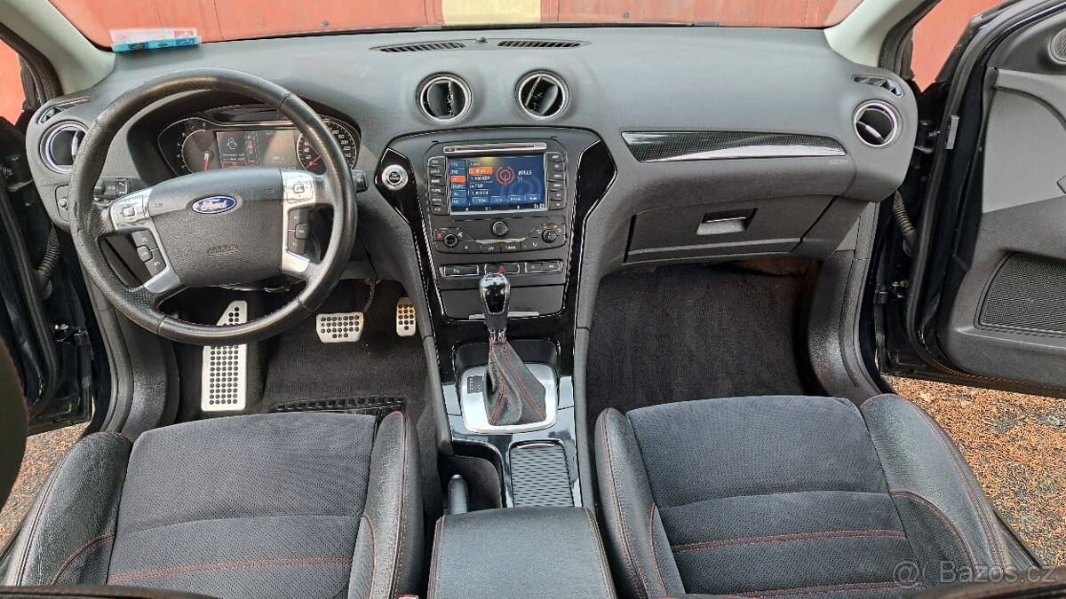 2013 Ford MONDEO - 15