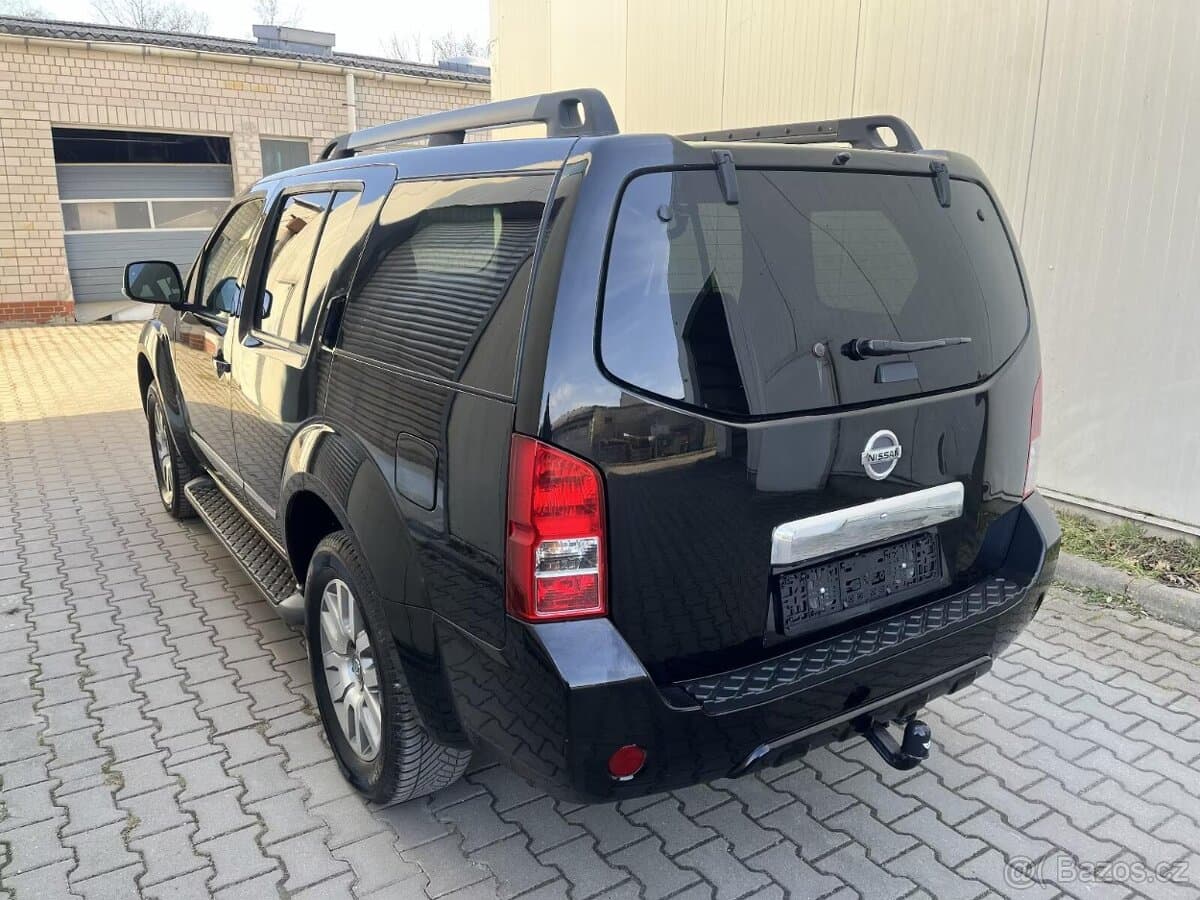 2015 Nissan PATHFINDER - 15