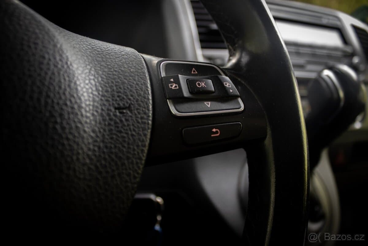 2013 Volkswagen CARAVELLE - 15