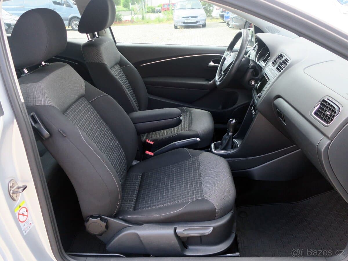 2014 Volkswagen POLO - 15