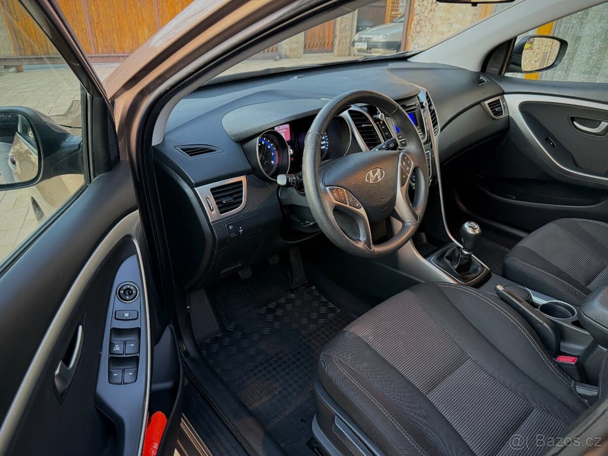 Hyundai i30 - 15