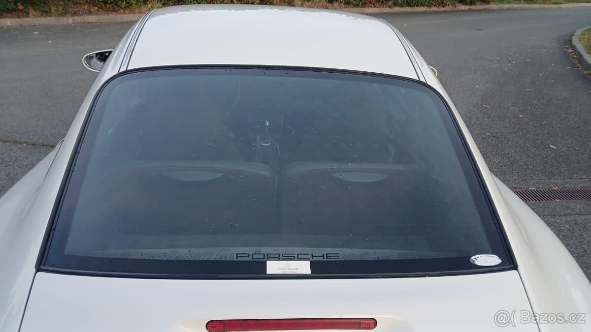 2001 Porsche 911 - 15