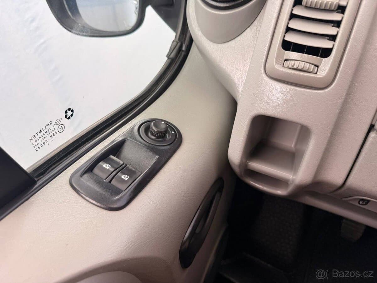 2011 Opel VIVARO - 15